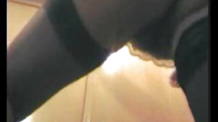 Mấu kéo dài một người đàn ông trẻ khốn trước khi tình jav hd không che dục