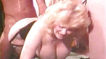 Cơ bắp gái trẻ ấn sex có che độ gọi cô gái